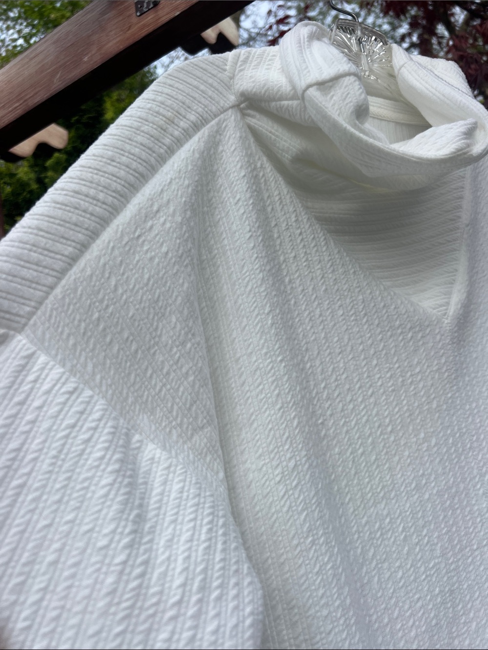 Tahari top - Picture 2 of 7